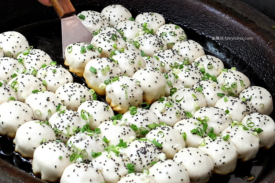Pan-fried Dumplings-shanghai Pan-fried Dumplings-shanghai